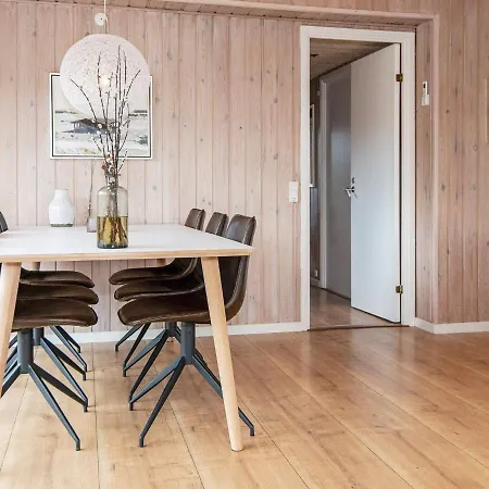 6 Person In Fan Holiday home