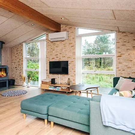 Cozy Retreat In - By Traum *