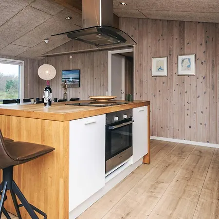 Cozy Retreat In - By Traum